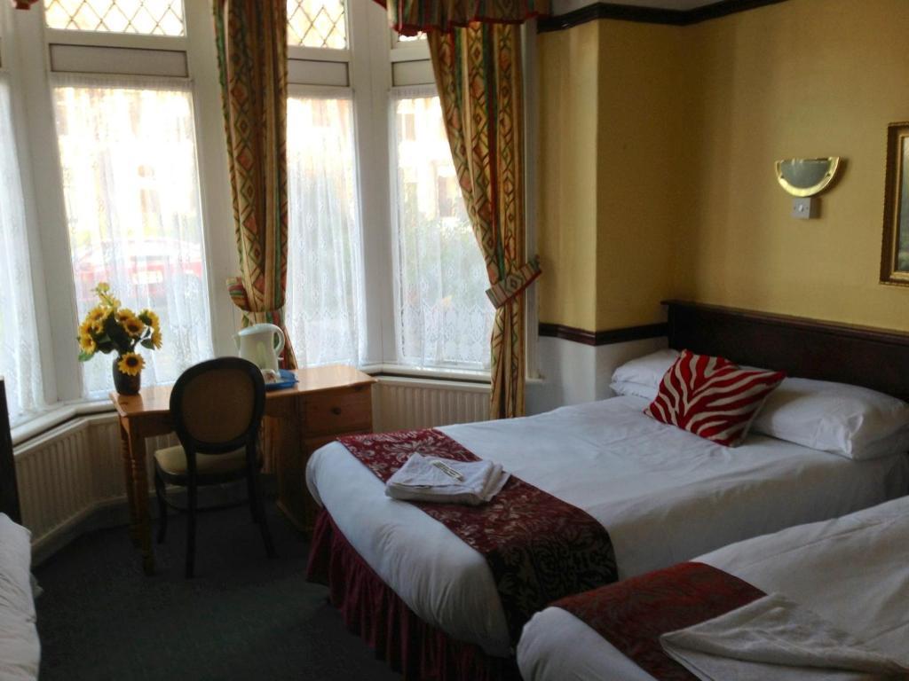 كارديف Penrhys Hotel المظهر الخارجي الصورة